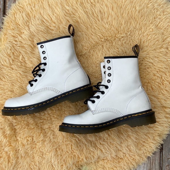 Doc Martens - Picture 3 of 10